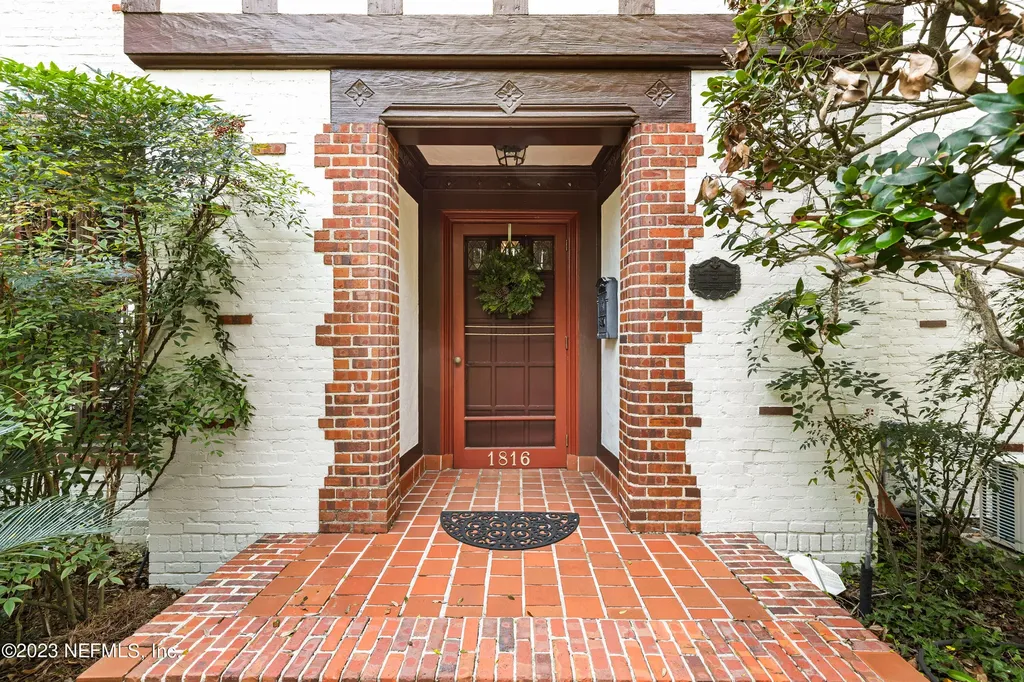1816-avondale-circle-jacksonville-fl-32205 (5)